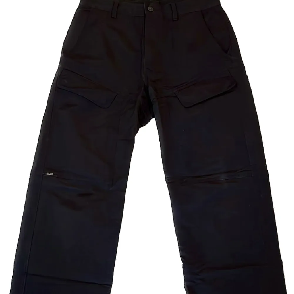 Vintage Hugo Boss cargo pants barely used Dm for more info. Jeans & Byxor.