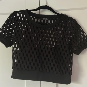 Svart topp - Använd 1 gång, bra skick 