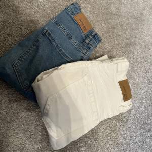Två par skinny jeans hög midja, nästan helt nya 