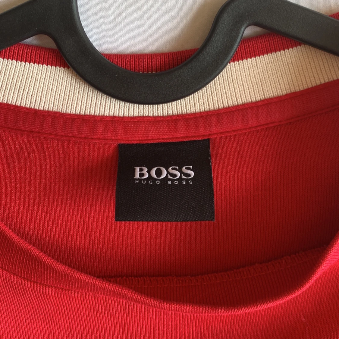 Hugo boss röd tröja
