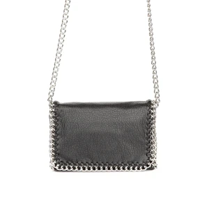 Tiamo - Intressekoll på min Tiamo väska, har använt den en del men det är inga defekter på den🩷 köptes för 499kr på Scorett🩷kom dm för egna bilder eller vid frågor 