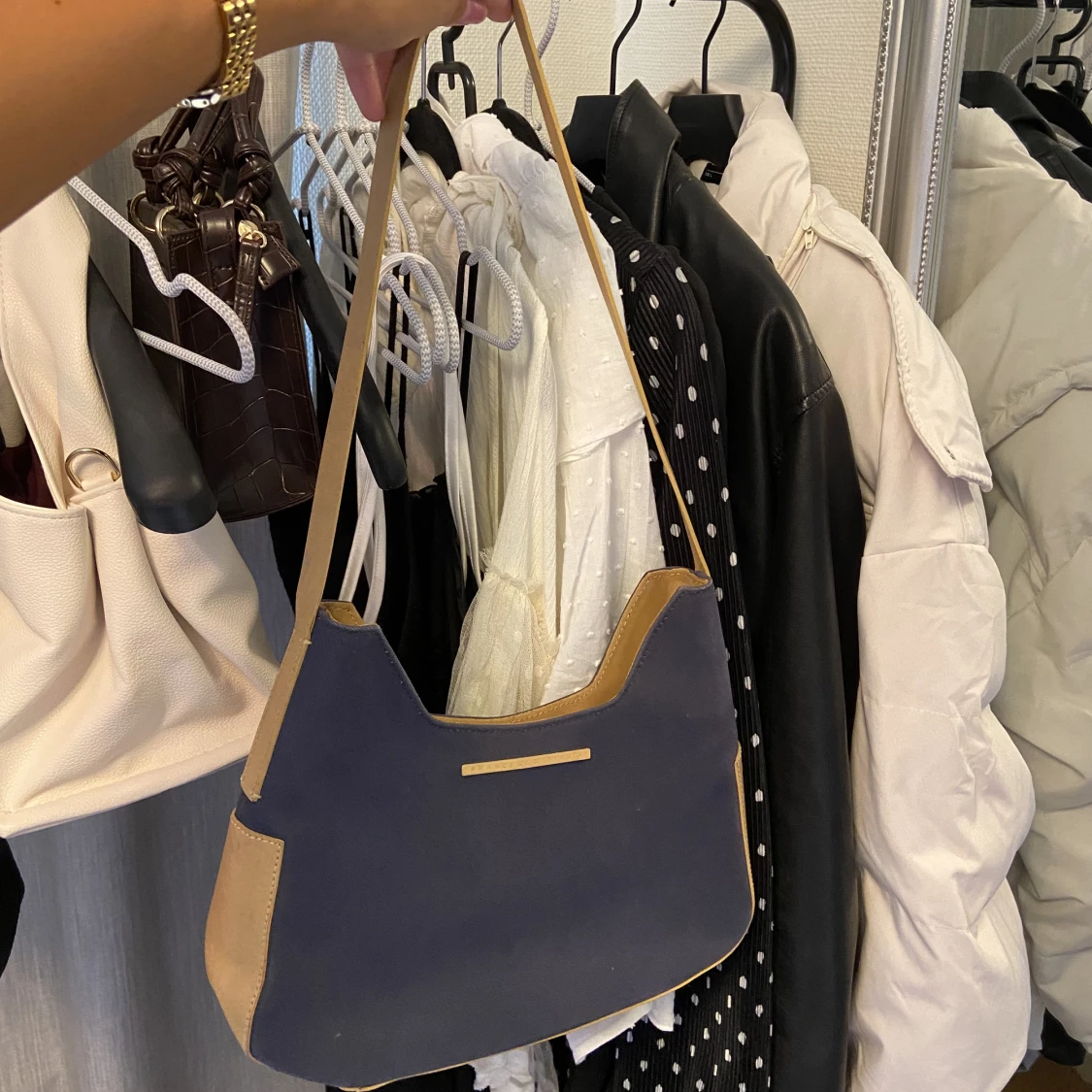 Blå&beige väska - 90