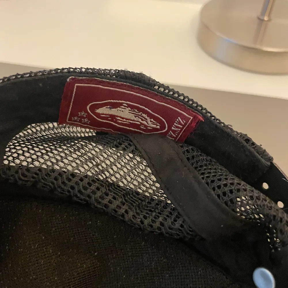Tjena! Säljer min corteiz keps, det är one size (passar alla). . Muu.