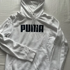 Puma hoodie - Puma Hoodie i storlek S. Nytt skick, inga fel på den💗