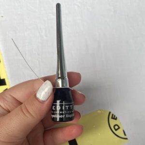 Eyeliner - Editts eyeliner oanvänd