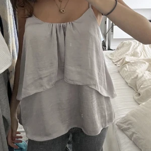 Fint linne  - Suuper gulligt linne jag säljer då den inte kommer till användning💗💗 fri frakt om man köper innan den 9e september. (Lånad bild av hon jag köpte den av)