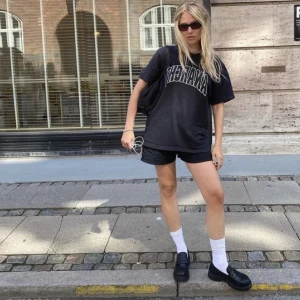 Loafers  - Super trendiga och stilrena loafers från vagabond i storlek 37🖤Säljer för 600kr, nypris är ca 1300🤩skorna är i fint skick (se 2&3 bilden) 