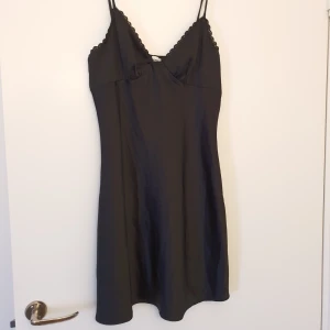 Princess Polly klänning - Använd en gång.