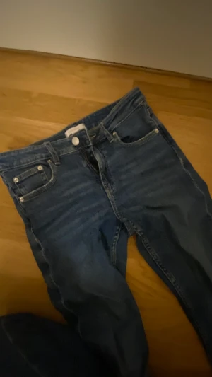 Jeans gina young - Ett par super fina lågmidjad märk blåa jeans från Gina Young💞Passar större storlekar också! 