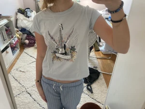 Zadig T-shirt  - Säljer min så fina Zadig tshirt som tyvärr aldrig blivit använd. Storlek 12Y/XS