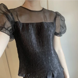 Nakd blus - Jättefin blus/topp från NAKD 🙌🏼🙌🏼skriv för fler bilder!