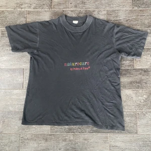 PoP t-shirt - T-shirt från polarn & pyret. Väldigt skön och perfekt för sommaren, Den saknar storlek men sitter som en M