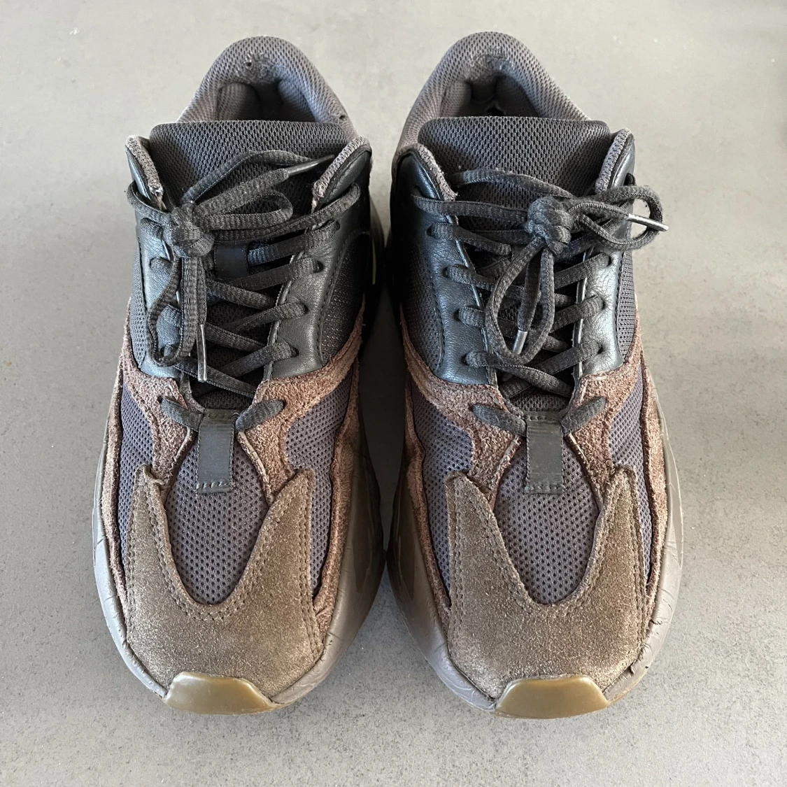 Yeezy 700 Mauve - 91