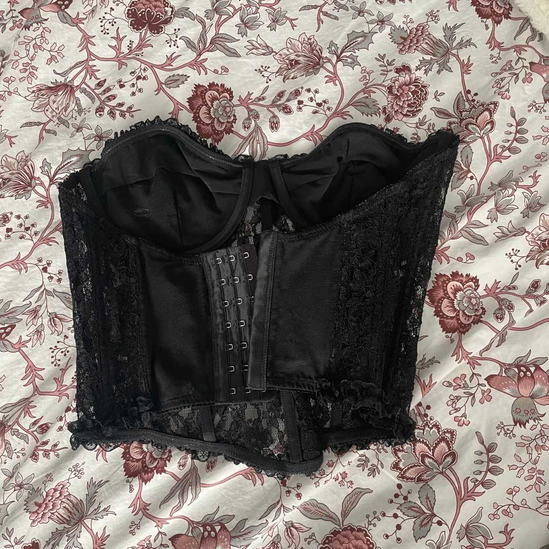 Svart spets korsett - 90