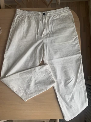 Linnebyxa (Selected Homme) *oanvänd* XL - Linnebyxa från Selected Homme i XL