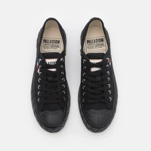 Palladium skor - Säljer mina Palladium skor i helt ny skick, storlek 38