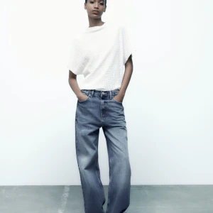 Zara tröja  - Snygg tröja från zara som ej kommer till använing mer💘💘