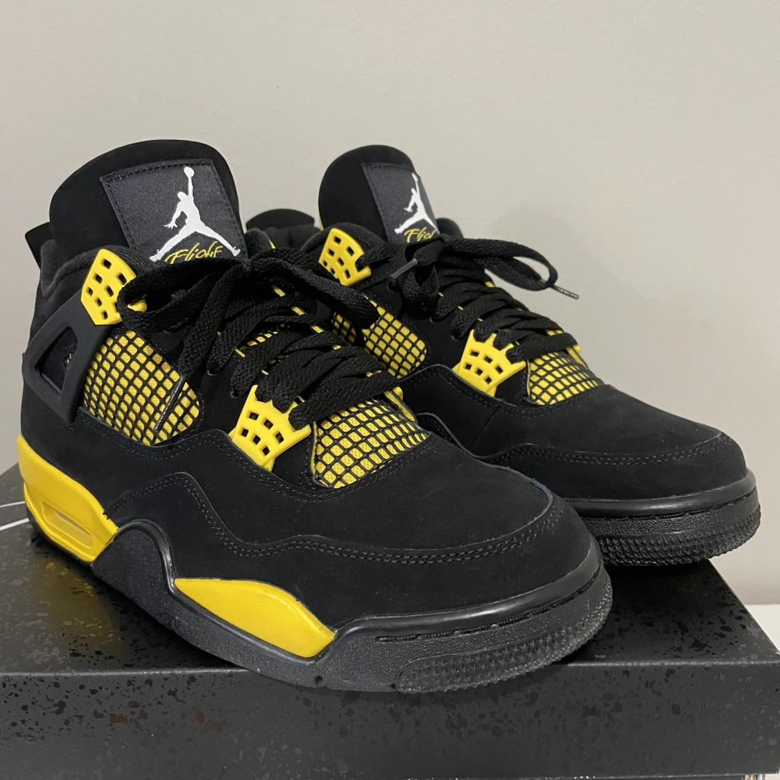 Jordan 4 