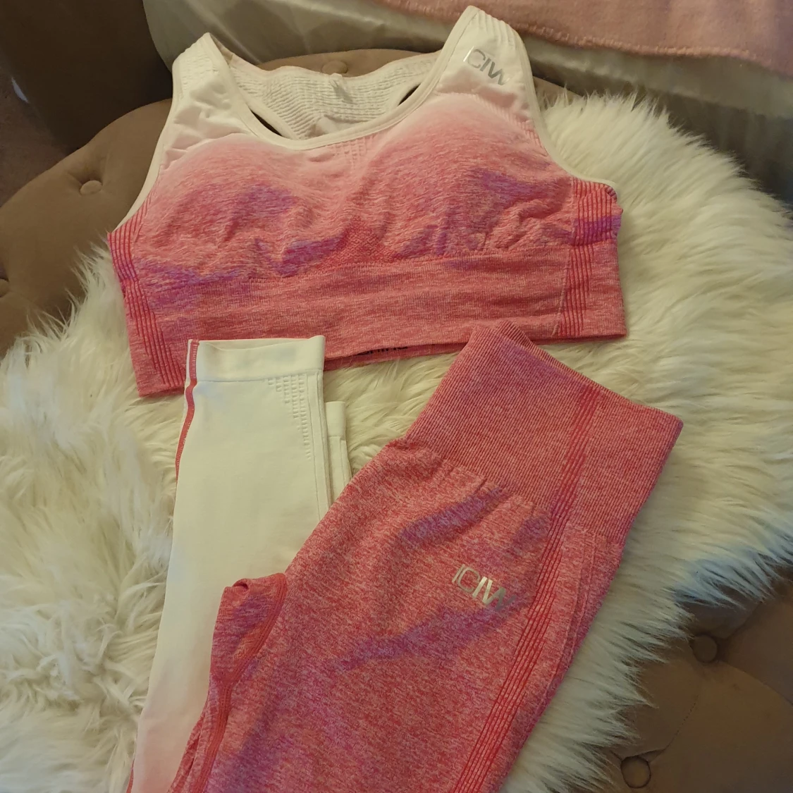 ICIW byxor och topp - 91