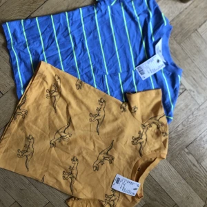 Barn T-shirts - Aldrig använda! Säljer pga fel storlek.  100kr för båda, 70kr separat