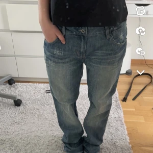 Baggy jeans - Ett par as snygga baggy jeans som inte kommer till användning. Precis köpt, men har aldrig använt