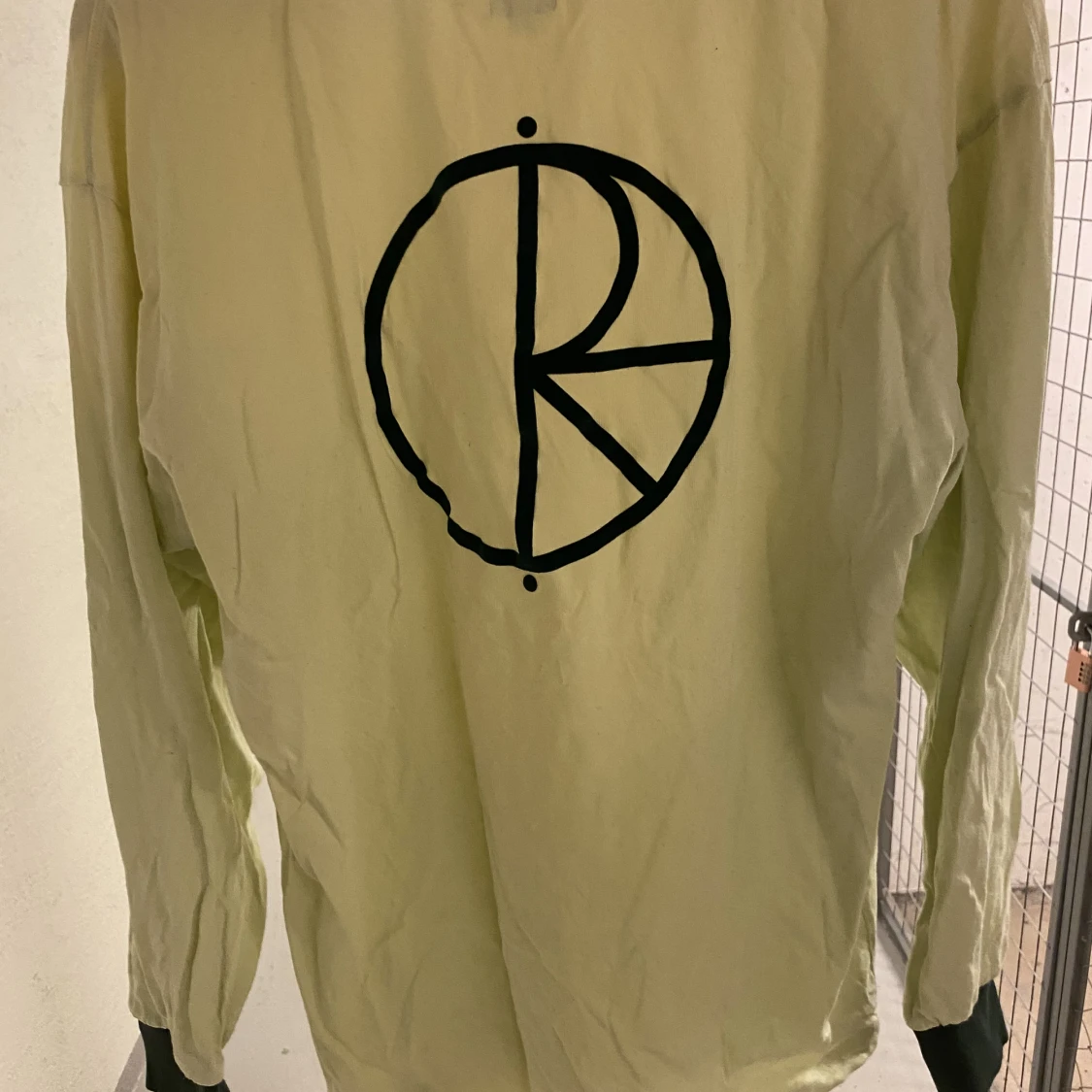 Polar skate co longsleeve.  - 91