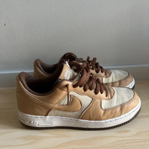 Nike Air Force  - Strlk 44, pris kan diskuteras!