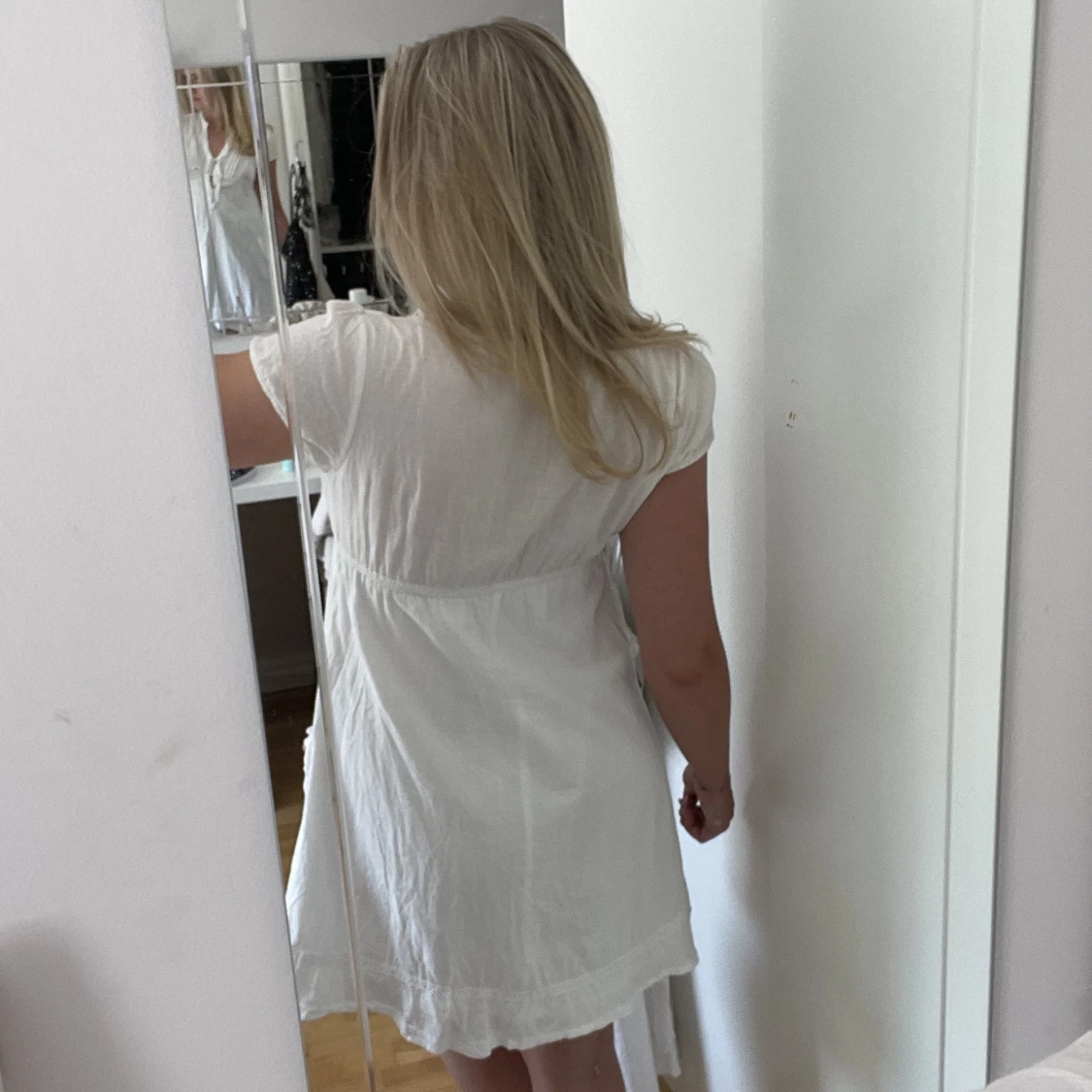Vit sommarklänning  - 90