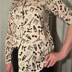 Damskjorta från Karl Lagerfeld, storlek S