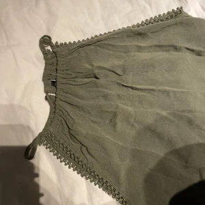 Grön topp - Super fin grön topp i bra skick