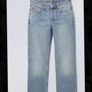 Helt nya jeans från weekday, aldrig använda, lappen kvar! 