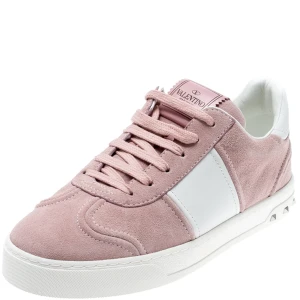 Valentino flycrew - Valentino flycrew skor i rosa. Stl 37. Bra sick☺️ 