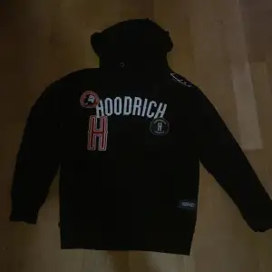 Hoodrich hoodie bra skick 