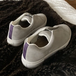 EYTYS SNEAKERS  - Eytys gråa, knappt använda så dem är i väldigt bra skick (ny skick inprincip) 💕💕Storlek 38💞💞🩷