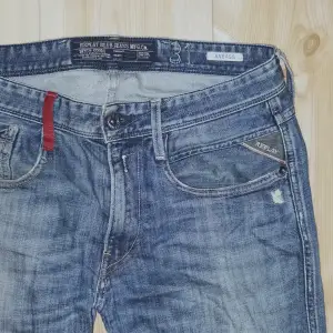 Mellanblå Stretch jeans från replay, 31/32=M. Nypris ca 1200
