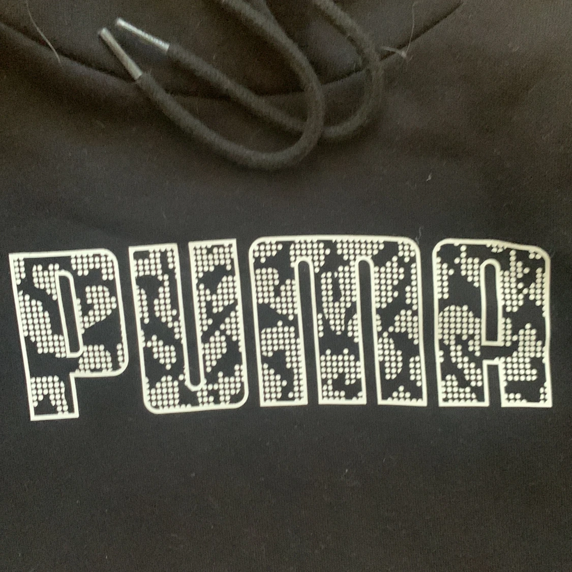 Svart puma hoodie - 90