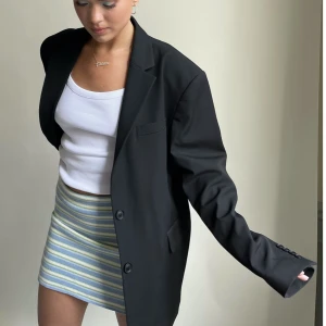 Djerf avenue blazer - Ny!  djerf avenue blazer storlek M. Endast testad! Nypris 1999kr