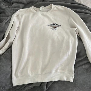 Tröja - En tröja från hm, för liten för mig.