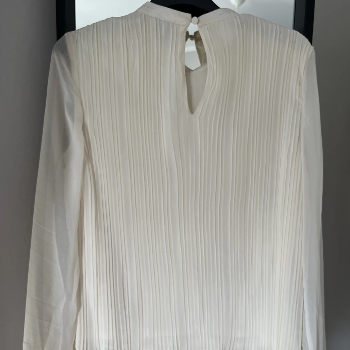 Blus från Vero moda  - 91