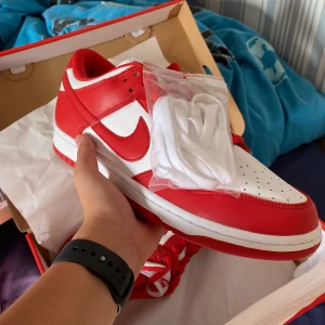 Dunk low st John storlek 44 - Cond 10/10  Fick de tidigare idag på Snkrs day Virtuellt kvitto finns:) Dma innan om ni vill köpa eller om ni vill ha mera bilder