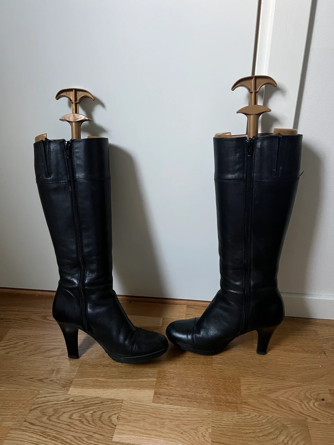 Russel&Bromley heel  - 90