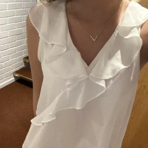 Zara topp - Säljer denna jättesöta topp från zara!!💞 Stl S, bra skick