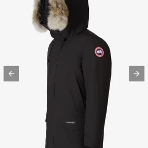 Canada goose parkas jacka - Oanvänd XS är storleken kvitto finns