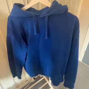 Mörkblå Hoodie - Super fin mörkblå hoodie från zara💞💞