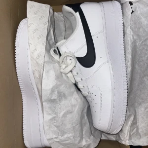 Nike air force - Helt nya och paketet finns kvar! Köptes för 1200kr, mitt pris är 700