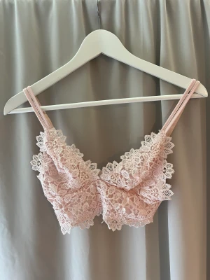 Gullig sommar/festtopp  - Gullig rosa topp