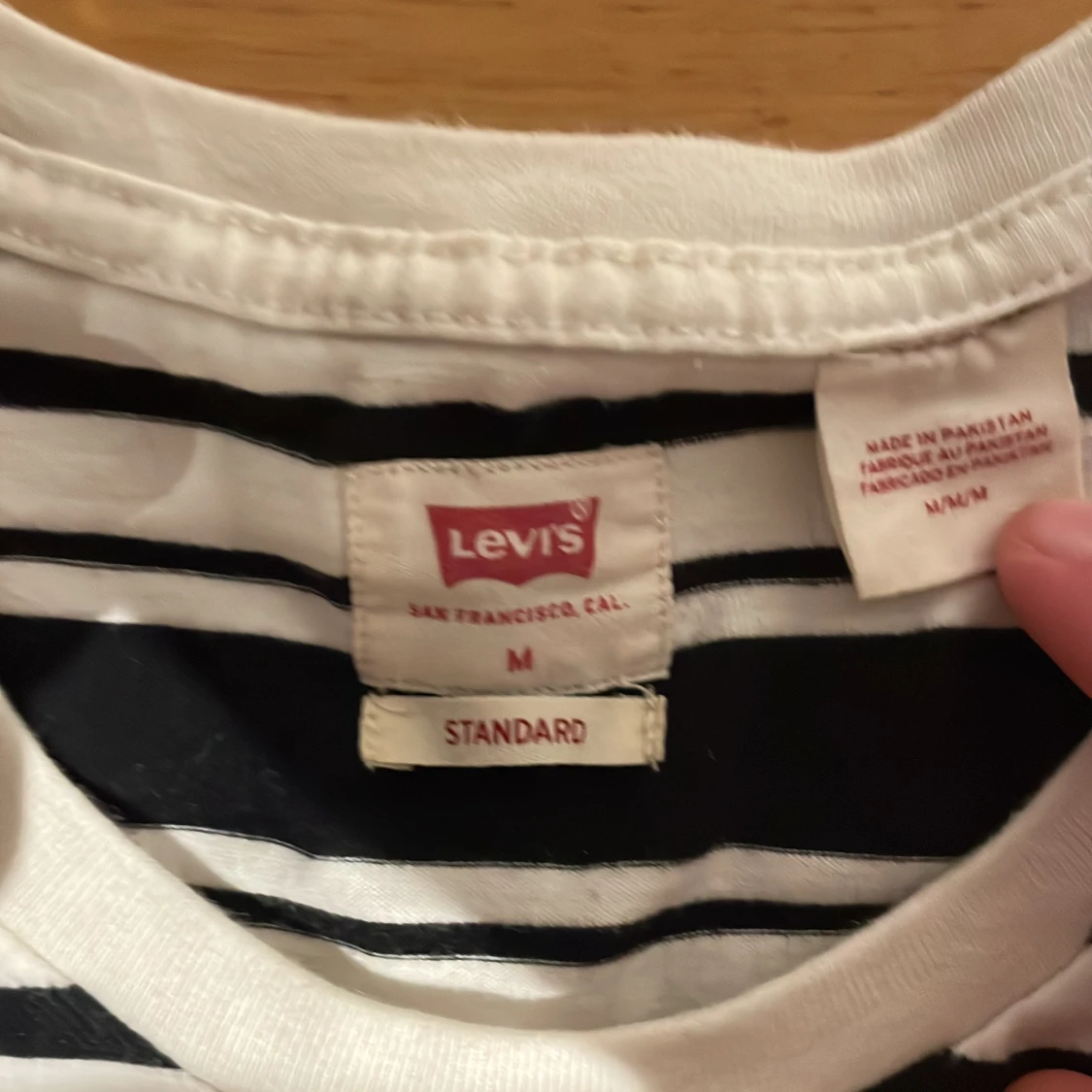 Levis t shirt  - 91