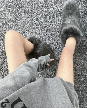 Fur shoes - Skit snygga skor! Helt nya då jag är en 39/40 men behövda gå upp en storlek så att dem skulle passa perfekt!