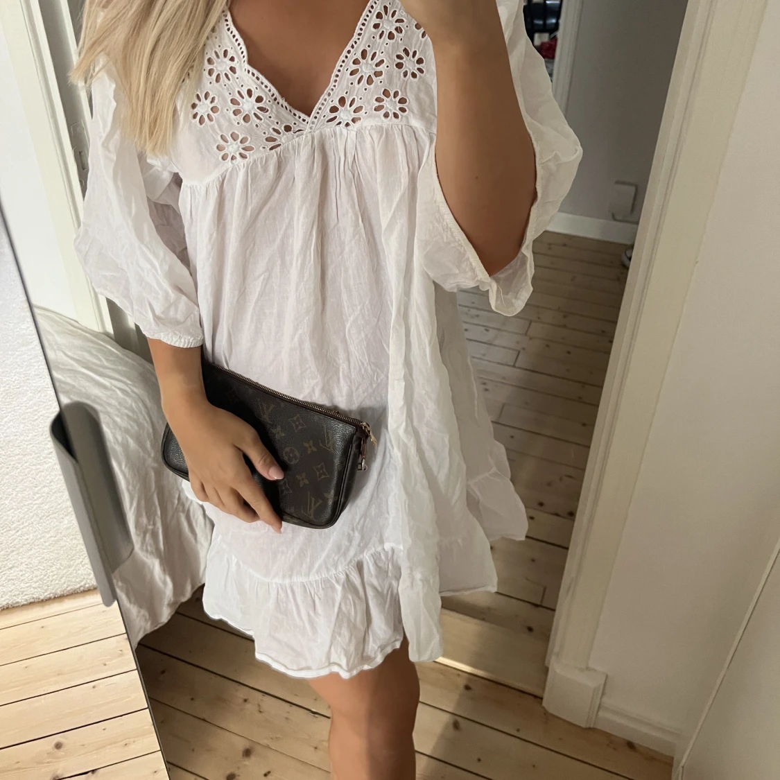 Vit sommarklänning - 90