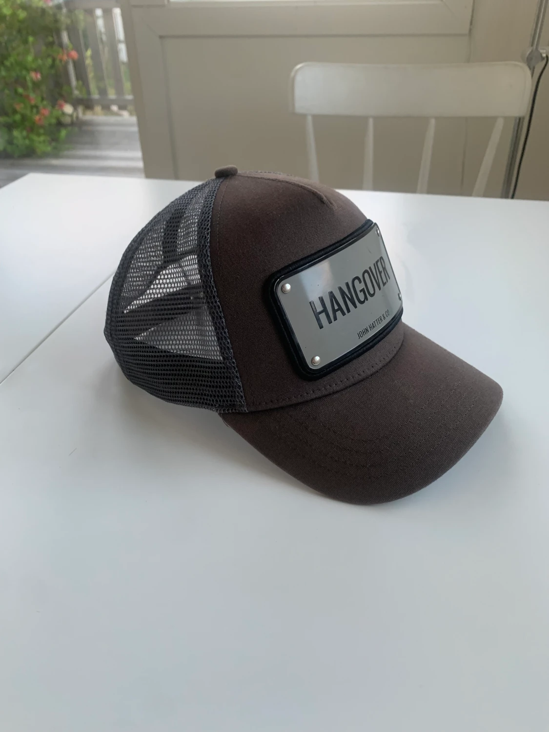 John Hatter Keps ”Hangover”